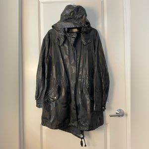 BCBG ☔️ “heart on my sleeve” raincoat (L)